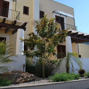 villa-saraceno.sicilyhotelsitaly.net/